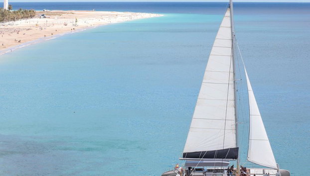 Magic Select Catamaran - Photo 3